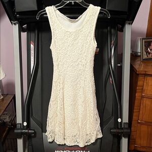 Rolla Coster white lace  fully lined knee length dress